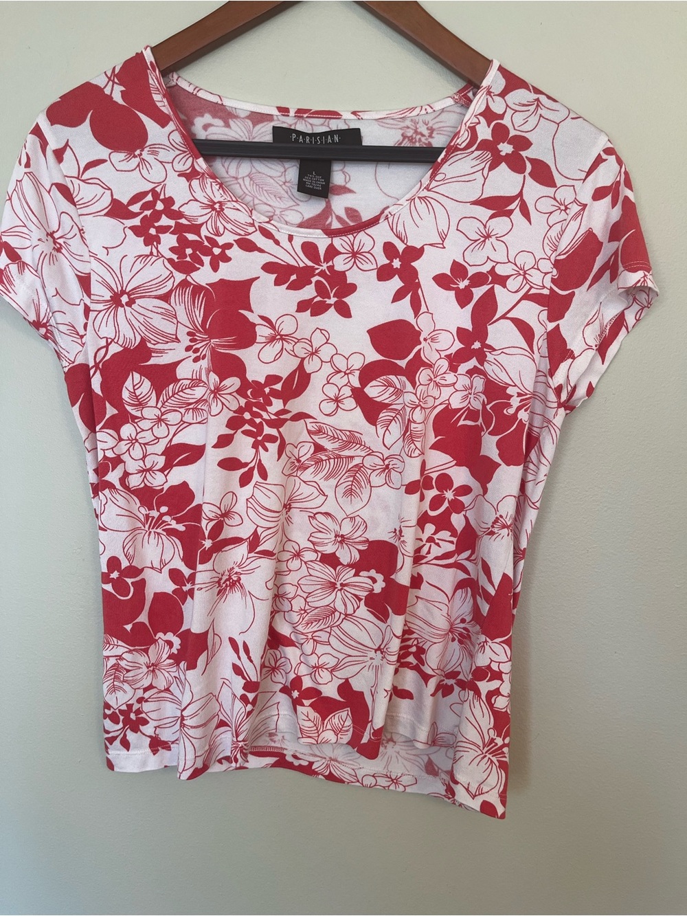 Parisian Works White Tee with Redish pink Floral Scoop Neck 74% silk 26%cotton